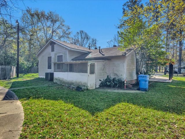 1402 Murphy Avenue, Lufkin, TX 75904