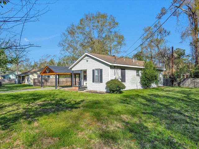 1402 Murphy Avenue, Lufkin, TX 75904