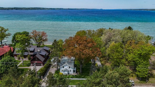 5882 Crystal Beach Road, Clearwater Twp, MI 49676