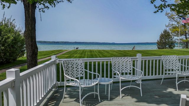 5882 Crystal Beach Road, Clearwater Twp, MI 49676