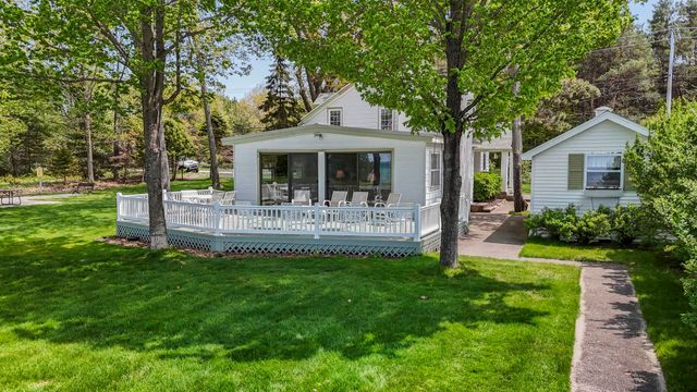 5882 Crystal Beach Road, Clearwater Twp, MI 49676