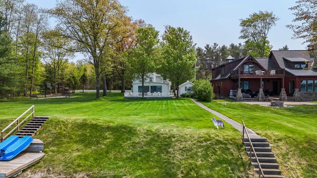 5882 Crystal Beach Road, Clearwater Twp, MI 49676