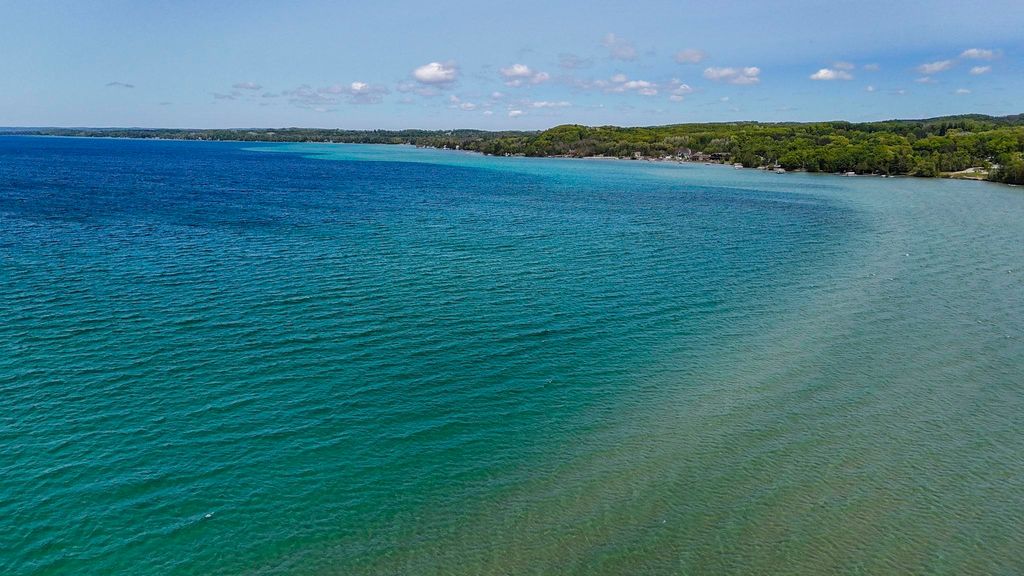 5882 Crystal Beach Road, Clearwater Twp, MI 49676