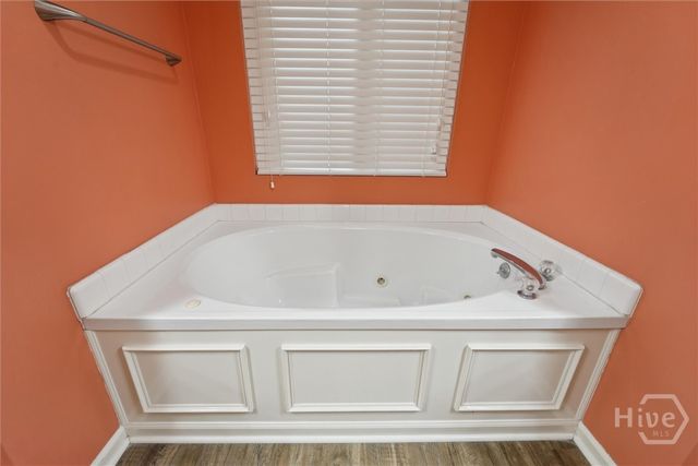 121 Summer Winds Drive, Savannah, GA 31410