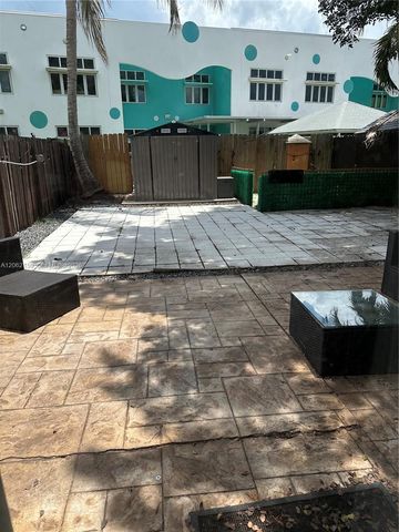 4805 SW 163rd Place 0, Miami, FL 33185