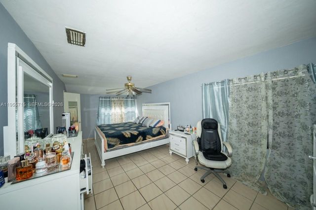 671 E 6th Pl, Hialeah, FL 33010