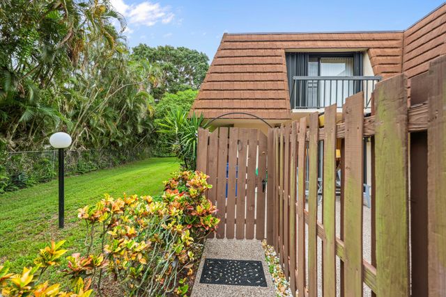 825 CENTER Street 39D, Jupiter, FL 33458