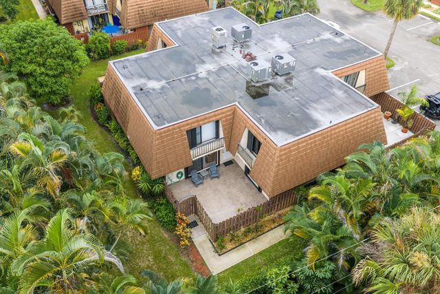 825 CENTER Street 39D, Jupiter, FL 33458