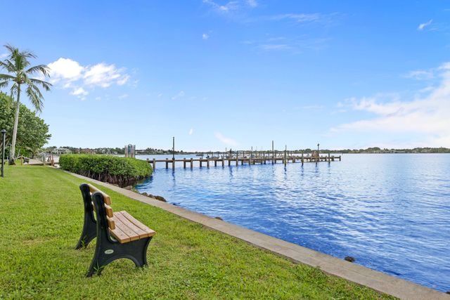 825 CENTER Street 39D, Jupiter, FL 33458