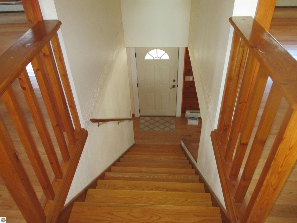 Image 20 of property listing at 6203 S Whiteville Road, Mt Pleasant, MI 48858