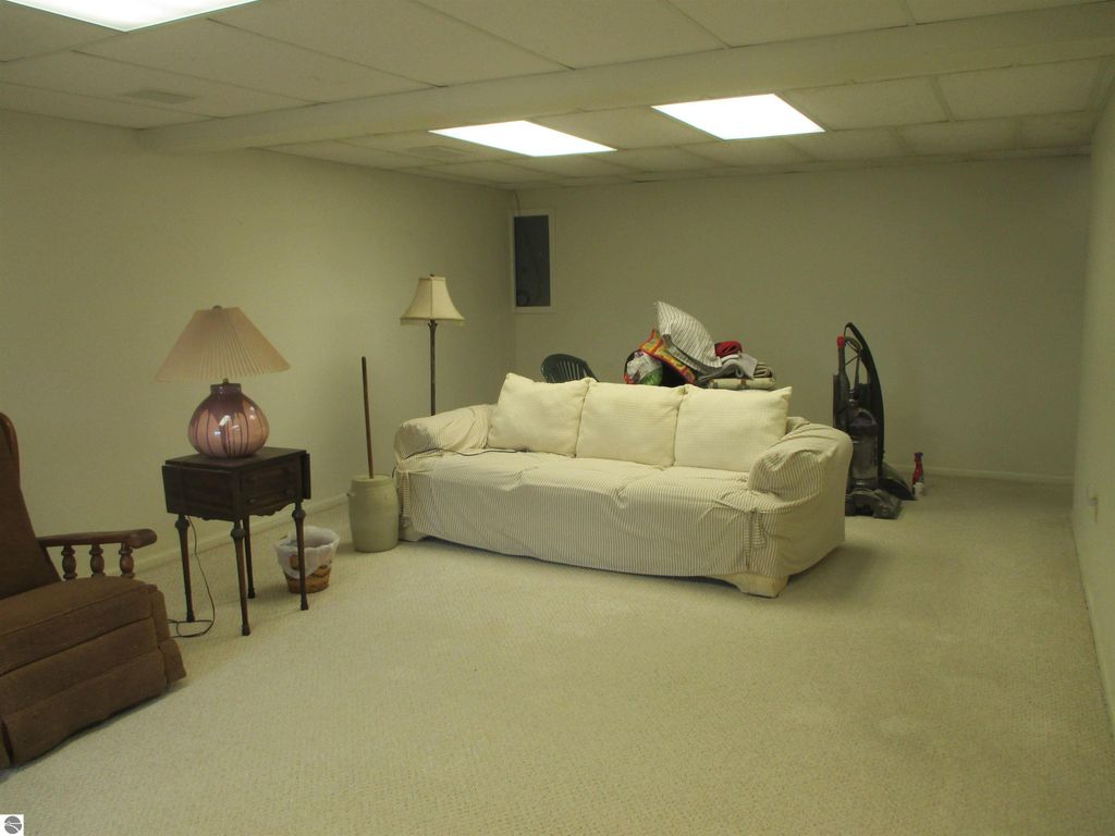 Image 29 of property listing at 6203 S Whiteville Road, Mt Pleasant, MI 48858