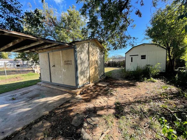 2128 SW 41 Street, Oklahoma City, OK 73119