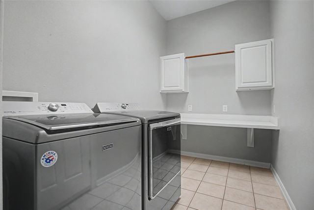 2409 S Venice Drive, Pearland, TX 77581