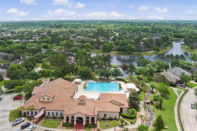 2409 S Venice Drive, Pearland, TX 77581