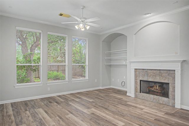 2409 S Venice Drive, Pearland, TX 77581