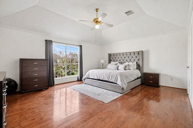 9606 Dry Springs Drive, La Porte, TX 77571