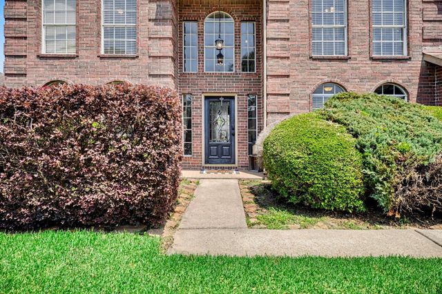 9606 Dry Springs Drive, La Porte, TX 77571