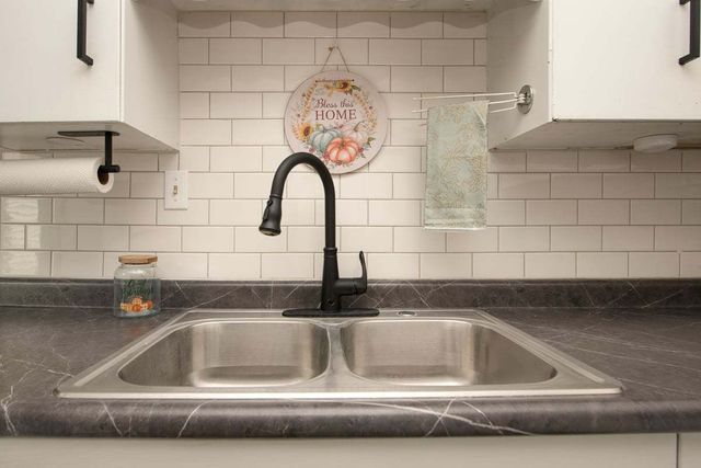 135 Oak Drive, Dekalb, IL 60115