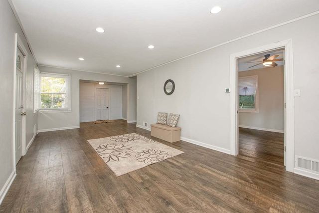 135 Oak Drive, Dekalb, IL 60115