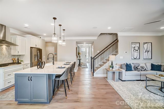 124 S Dunlavin Way, Mooresville, NC 28115