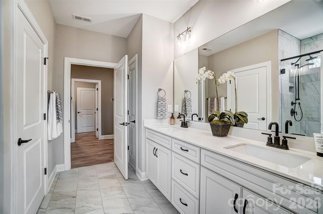 124 S Dunlavin Way, Mooresville, NC 28115
