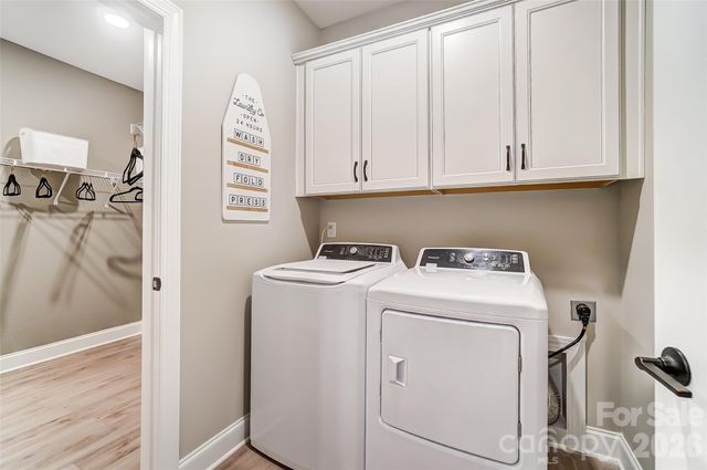 124 S Dunlavin Way, Mooresville, NC 28115