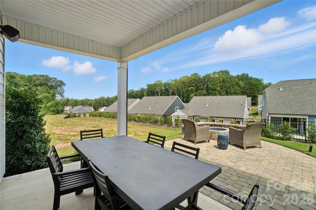 124 S Dunlavin Way, Mooresville, NC 28115