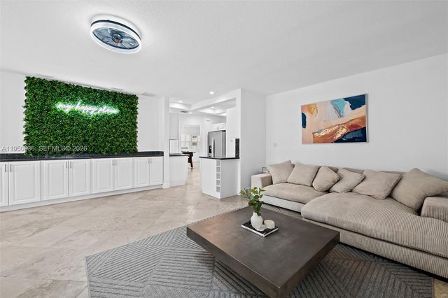 1931 NE 32nd Ave, Fort Lauderdale, FL 33305