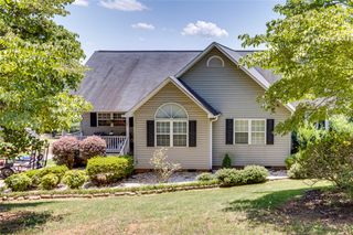 100 Sycamore Drive, Pickens, SC 29671