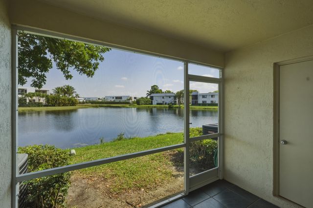 16635 Hemingway Drive, Weston, FL 33326