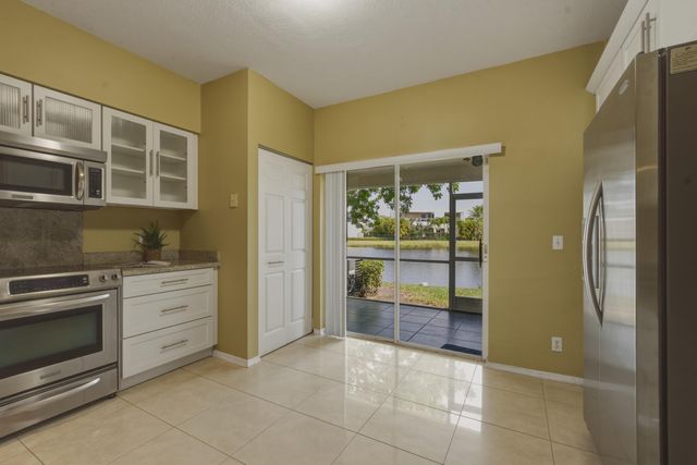 16635 Hemingway Drive, Weston, FL 33326
