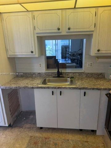 619 NE 14th Avenue 403, Hallandale Beach, FL 33009