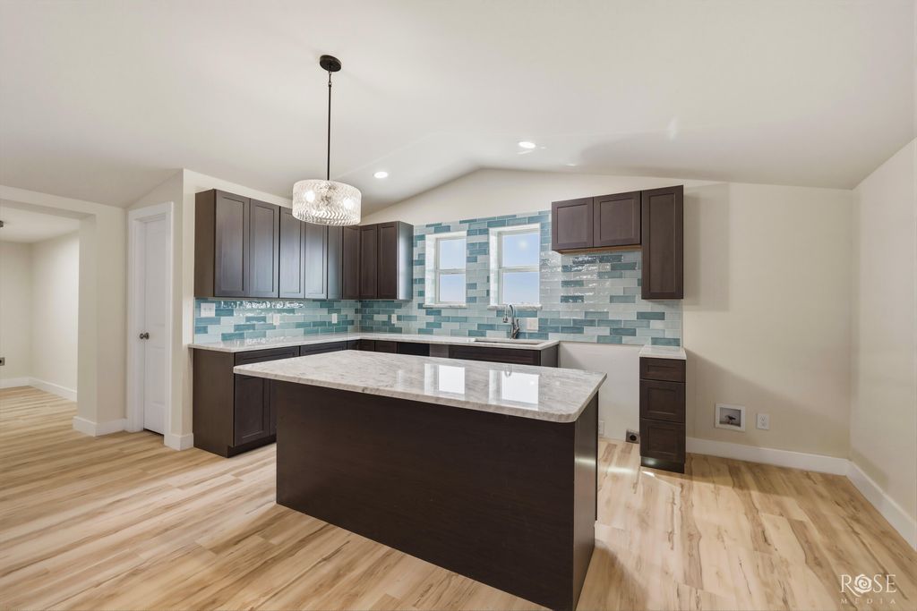 Image 10 of property listing at 10261 N Us Hwy 277, San Angelo, TX 76905