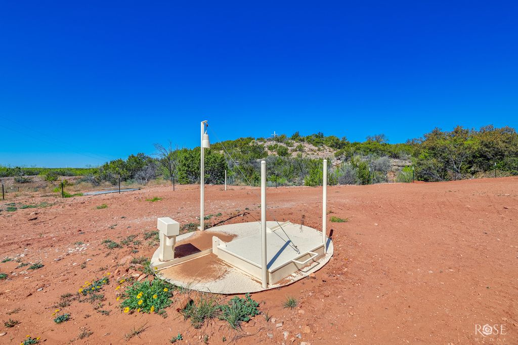 Image 26 of property listing at 10261 N Us Hwy 277, San Angelo, TX 76905