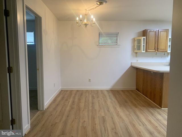 3902 EASTVIEW LN, Wilmington, DE 19802