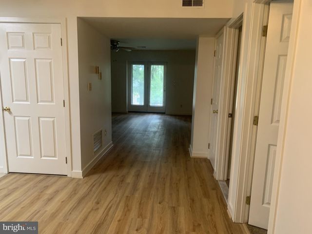 3902 EASTVIEW LN, Wilmington, DE 19802