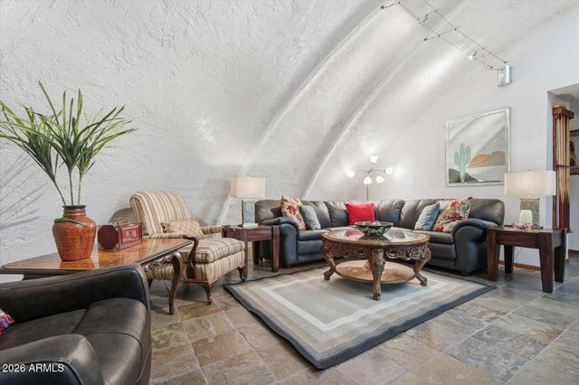 12054 S TONALEA Drive, Phoenix, AZ 85044