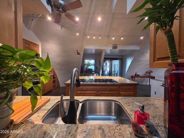 12054 S TONALEA Drive, Phoenix, AZ 85044