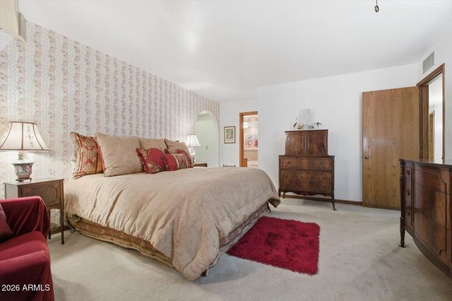 12054 S TONALEA Drive, Phoenix, AZ 85044