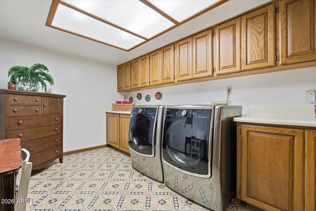 12054 S TONALEA Drive, Phoenix, AZ 85044