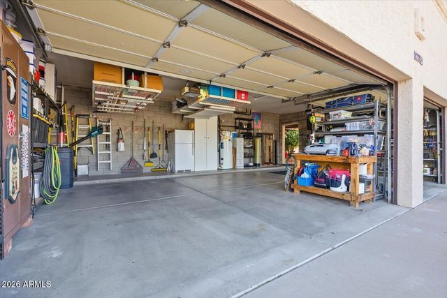 12054 S TONALEA Drive, Phoenix, AZ 85044