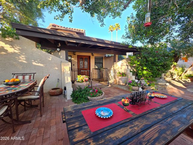 12054 S TONALEA Drive, Phoenix, AZ 85044