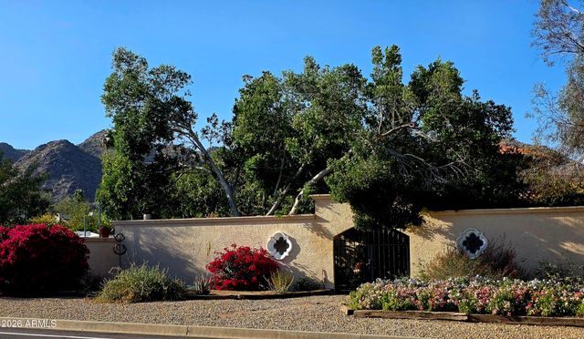 12054 S TONALEA Drive, Phoenix, AZ 85044