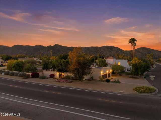 12054 S TONALEA Drive, Phoenix, AZ 85044