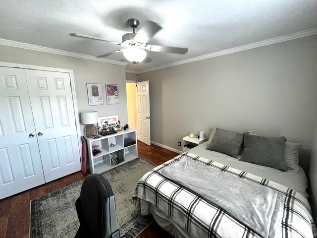 1954 Saint Lucia Drive, Newburgh, IN 47630