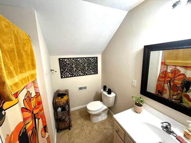 1954 Saint Lucia Drive, Newburgh, IN 47630