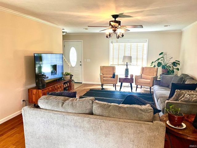 1954 Saint Lucia Drive, Newburgh, IN 47630