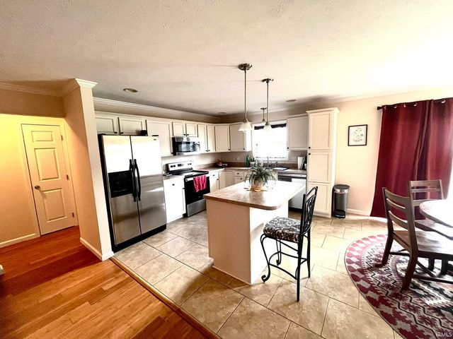 1954 Saint Lucia Drive, Newburgh, IN 47630