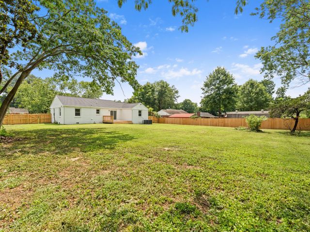 728 Evergreen Trl, Madison, TN 37115