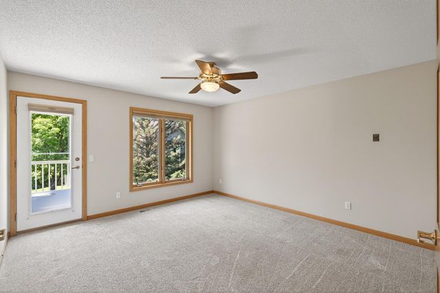 4134 Thornhill Lane, Vadnais Heights, MN 55127